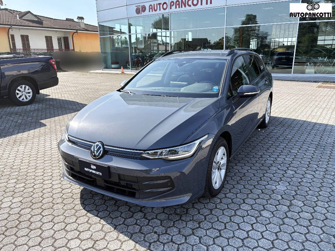 VOLKSWAGEN Golf 8ª serie